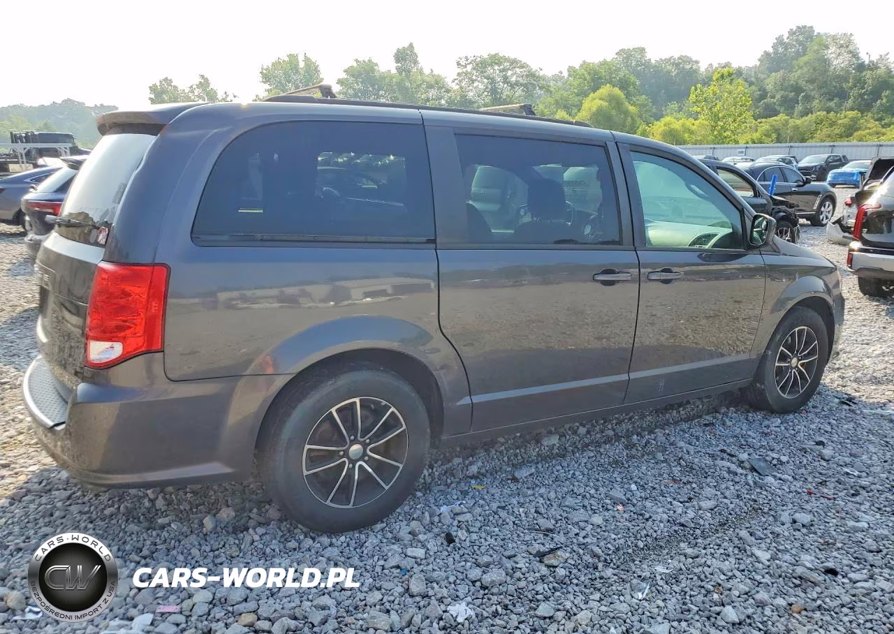 2018 Dodge Grand Caravan Gt VIN:2C4RDGEG7JR284082 - 3