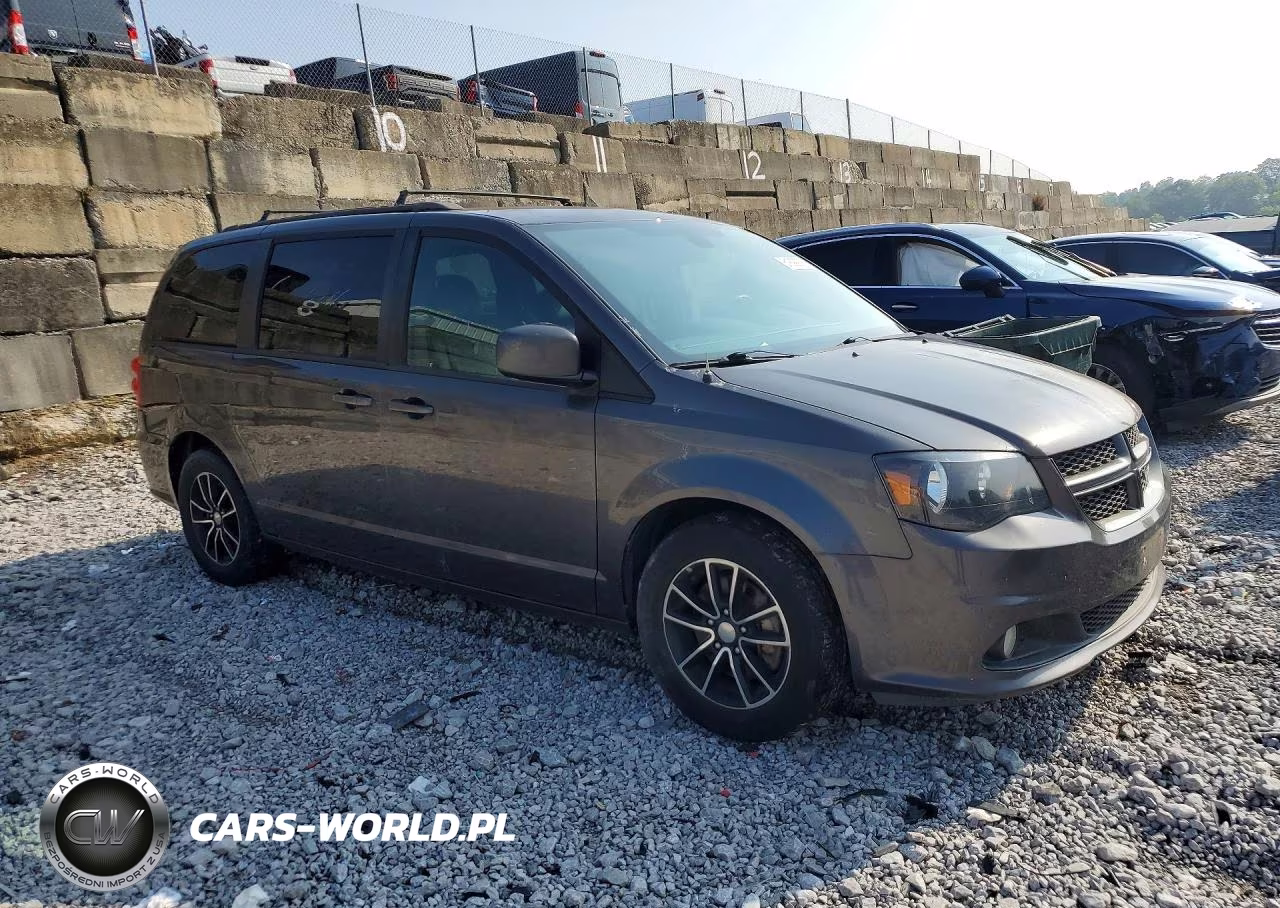 2018 Dodge Grand Caravan Gt VIN:2C4RDGEG7JR284082 - 4