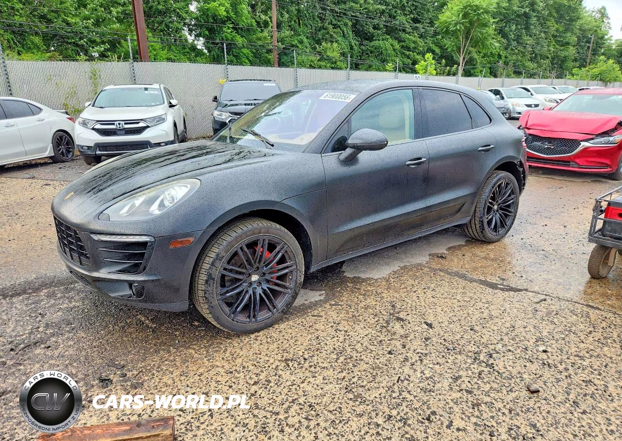 2015 Porsche Macan S
