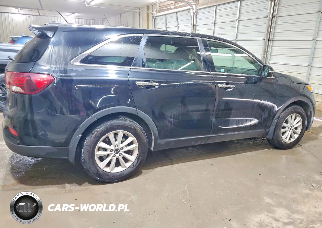 2019 Kia Sorento L VIN:5XYPG4A39KG585314 - 3