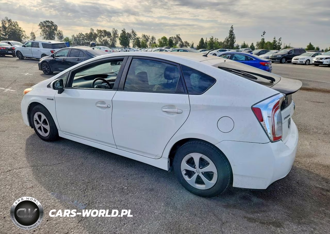 2014 Toyota Prius Two VIN:JTDKN3DU3E1798276 - 2