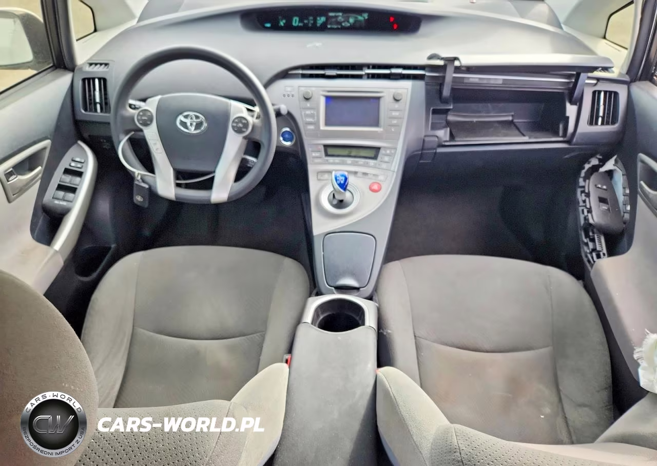 2014 Toyota Prius Two VIN:JTDKN3DU3E1798276 - 8