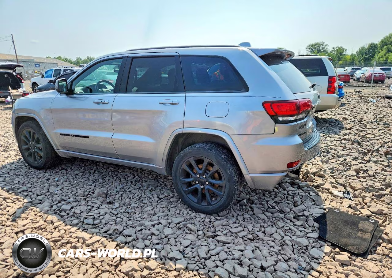 2021 Jeep Grand Cherokee Laredo VIN:1C4RJFAG3MC704278 - 2