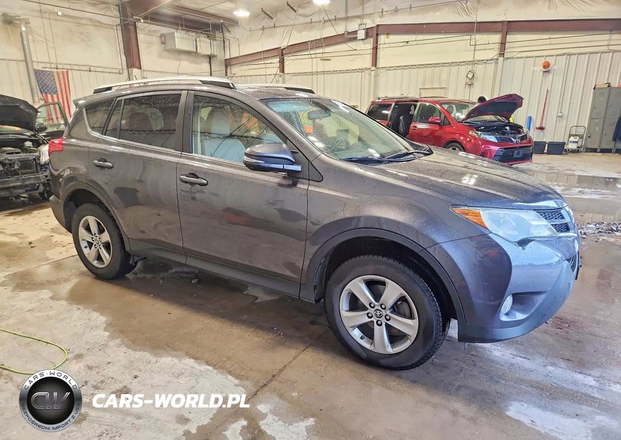 2015 Toyota Rav4 Xle VIN:JTMRFREV9FJ021608 - 4