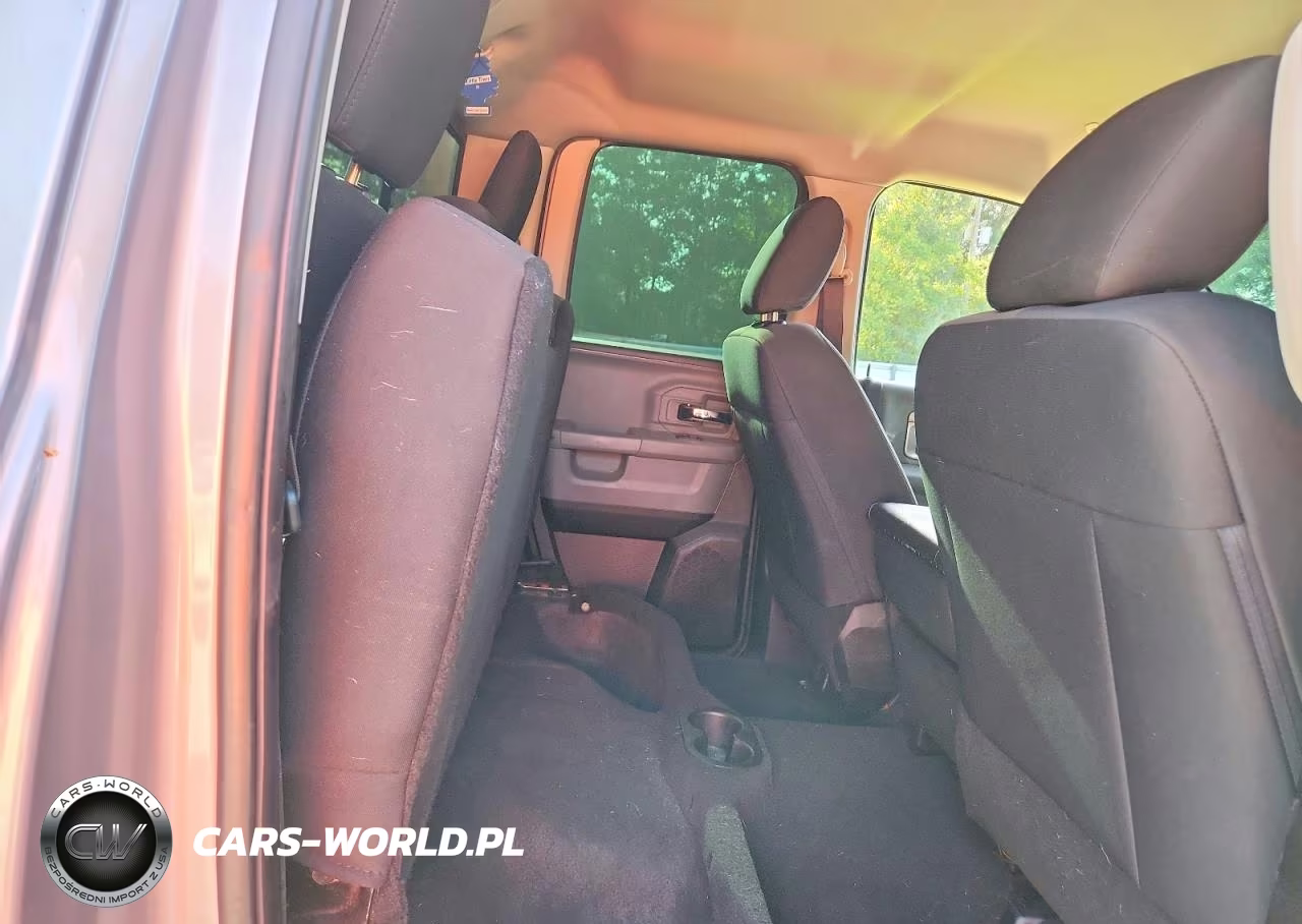 2019 Ram 1500 Classic Slt VIN:1C6RR6GTXKS734093 - 10