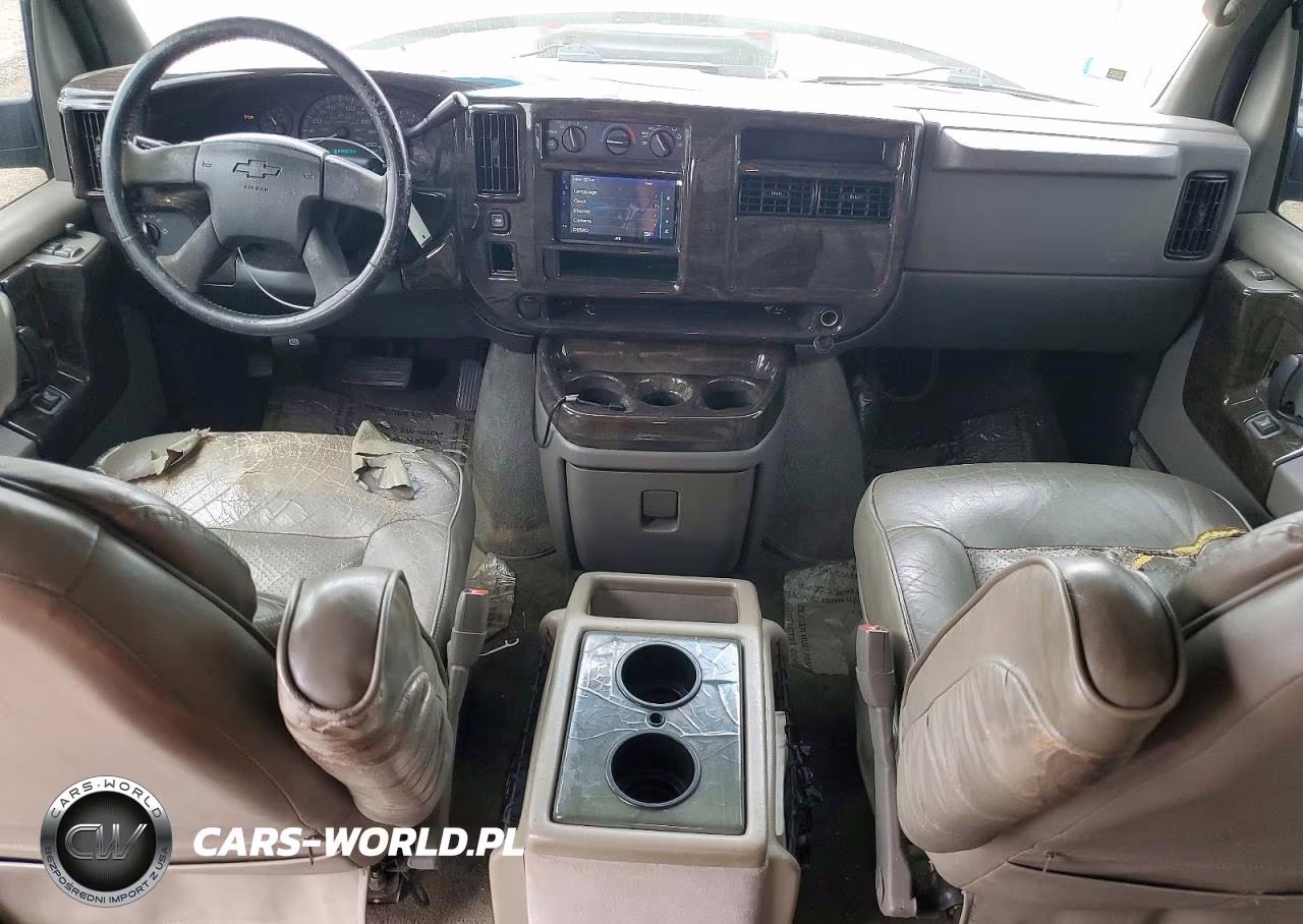 2005 Chevrolet Express G1500 VIN:1GBFG15T251126915 - 8