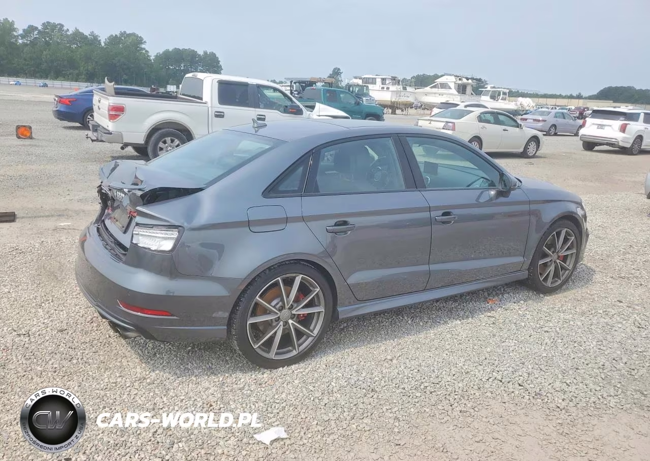2018 Audi S3 Premium Plus VIN:WAUB1GFF9J1032786 - 3