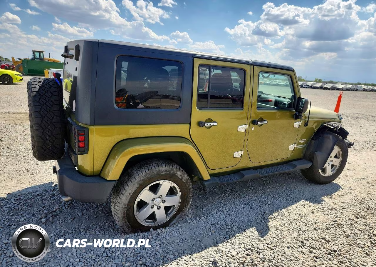 2008 Jeep Wrangler Unlimited Sahara VIN:1J4GA59128L540863 - 3
