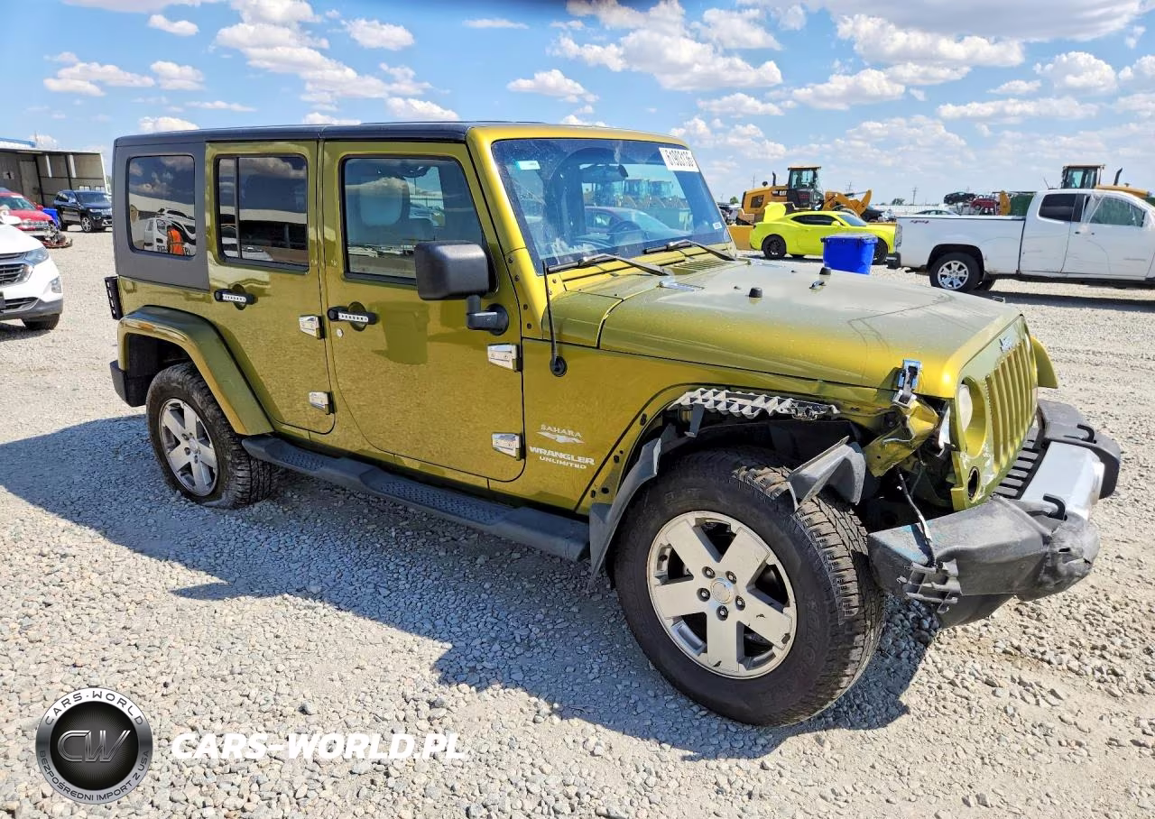 2008 Jeep Wrangler Unlimited Sahara VIN:1J4GA59128L540863 - 4