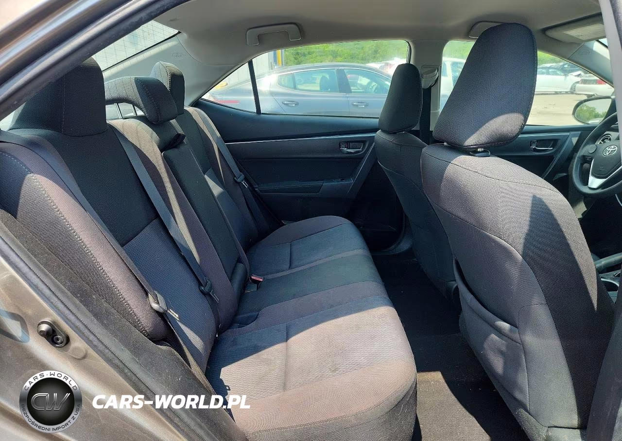 2018 Toyota Corolla Le VIN:2T1BURHE4JC079701 - 10