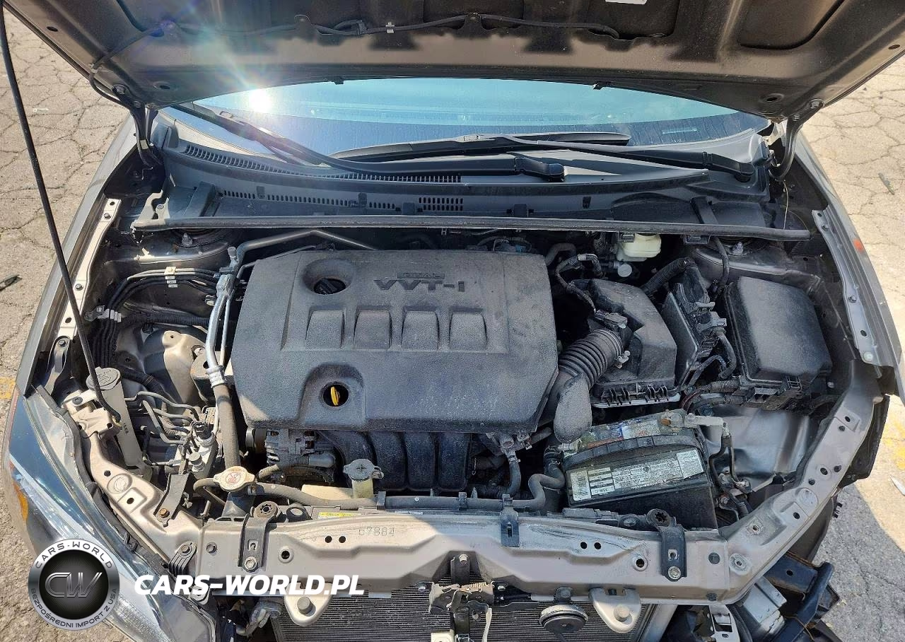 2018 Toyota Corolla Le VIN:2T1BURHE4JC079701 - 11