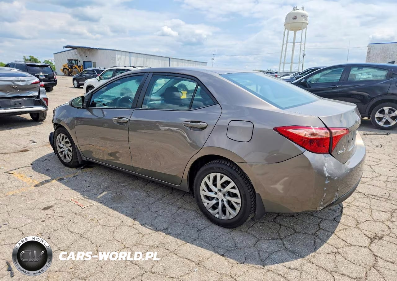 2018 Toyota Corolla Le VIN:2T1BURHE4JC079701 - 2