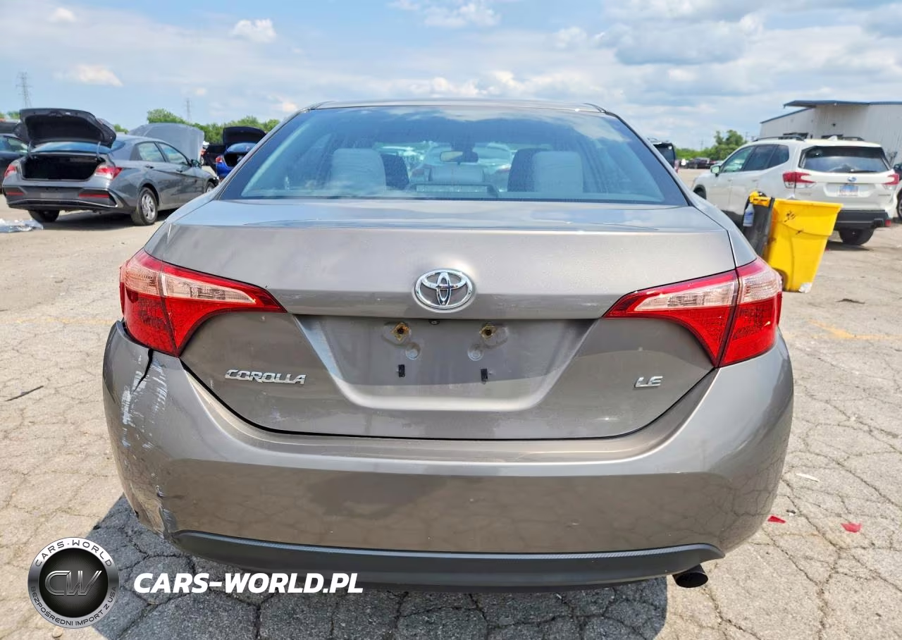 2018 Toyota Corolla Le VIN:2T1BURHE4JC079701 - 6