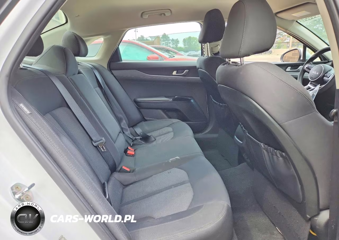 2023 Kia K5 Lxs VIN:5XXG14J28PG196720 - 10
