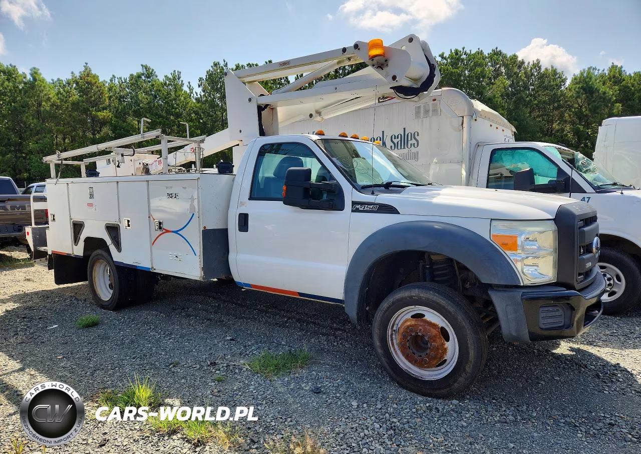 2014 Ford F450 Super Duty Bucket Truck VIN:1FDUF4GY3EEB66974 - 4