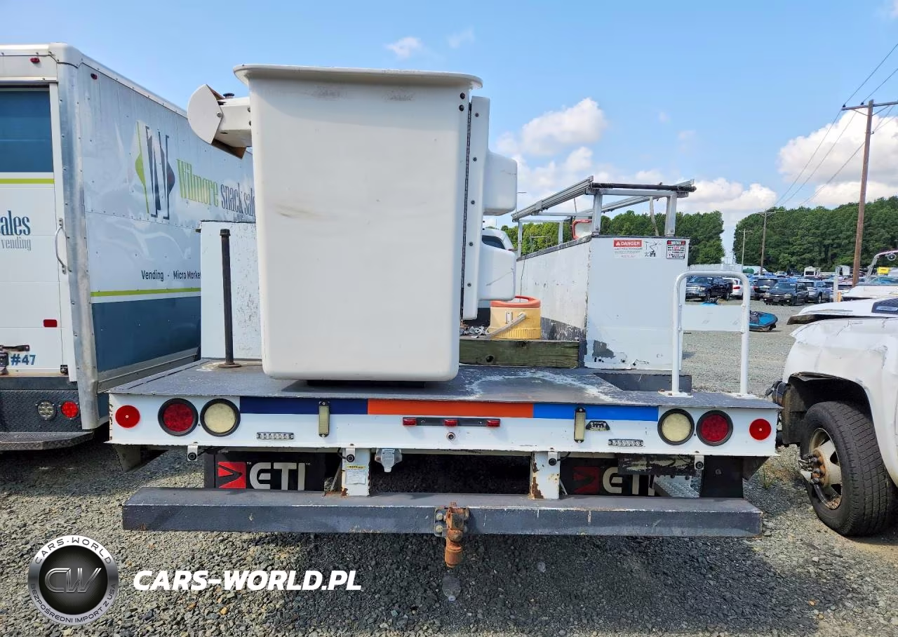 2014 Ford F450 Super Duty Bucket Truck VIN:1FDUF4GY3EEB66974 - 6