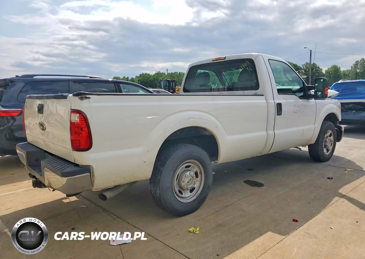 2014 Ford F250 Super Duty VIN:1FTBF2A6XEEB69863 - 3