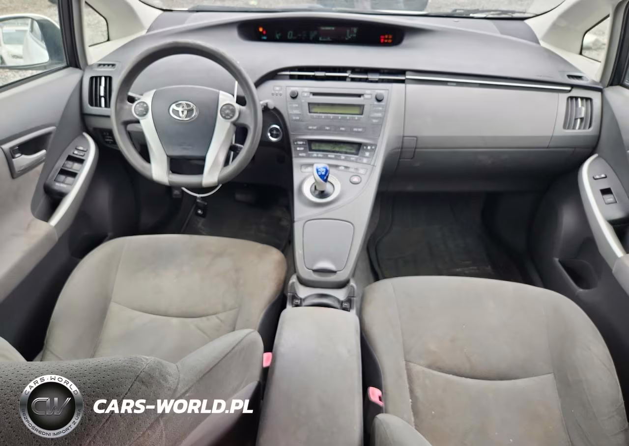 2011 Toyota Prius Two VIN:JTDKN3DU6B1409514 - 8