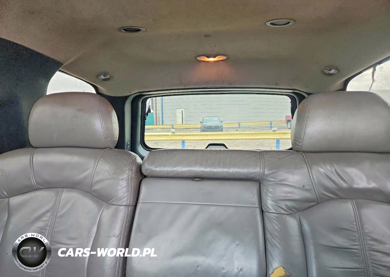 2001 Chevrolet Tahoe K1500 VIN:1GNEK13T21R106479 - 10