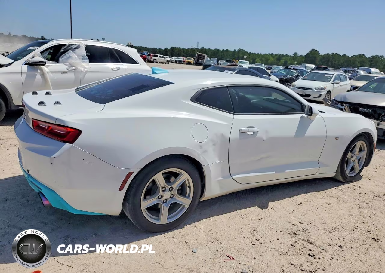 2018 Chevrolet Camaro Ls VIN:1G1FA1RX0J0187425 - 3