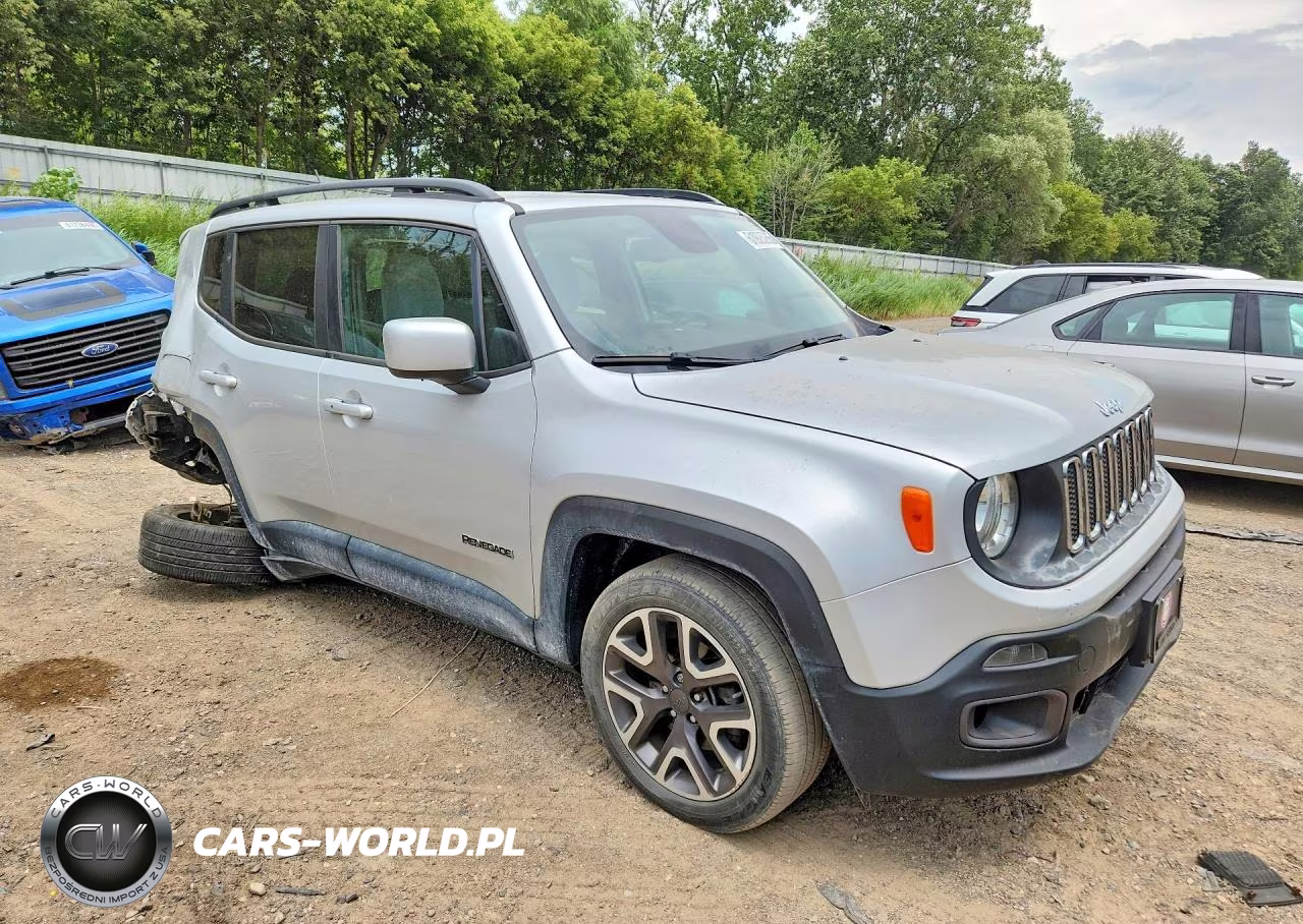 2017 Jeep Renegade Latitude VIN:ZACCJBBB7HPG40622 - 4