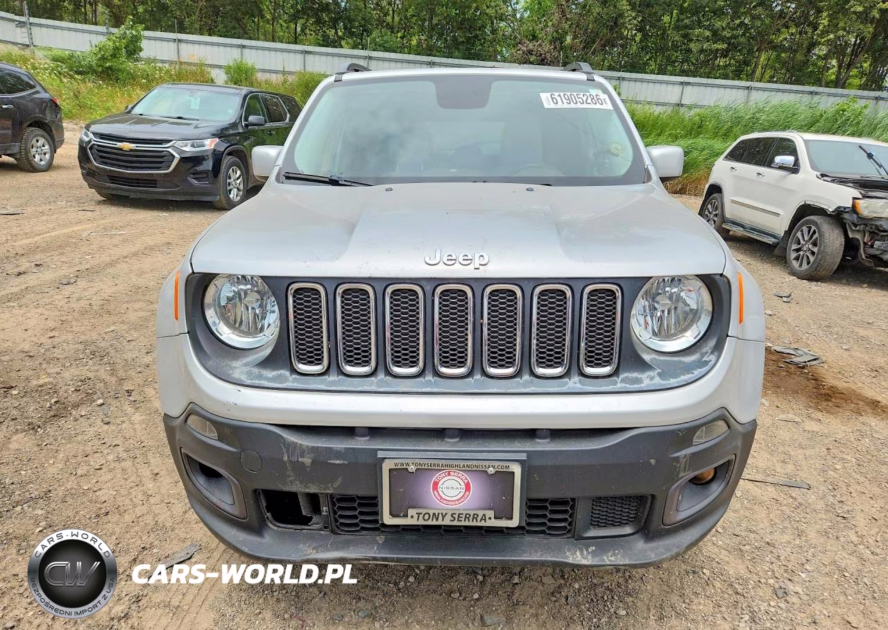 2017 Jeep Renegade Latitude VIN:ZACCJBBB7HPG40622 - 5