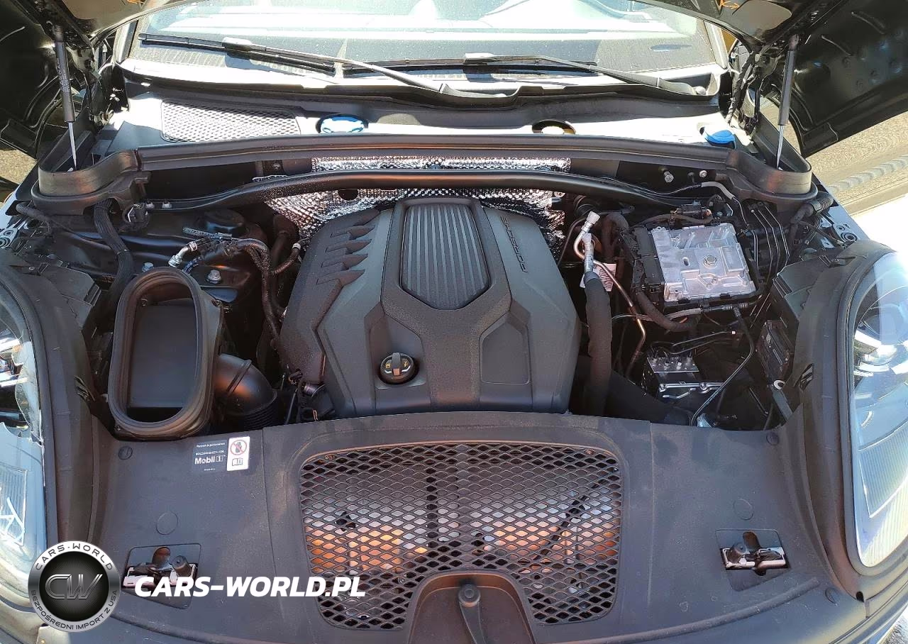 2026 Porsche Macan Base VIN:WP1AA2A54TLB02765 - 12
