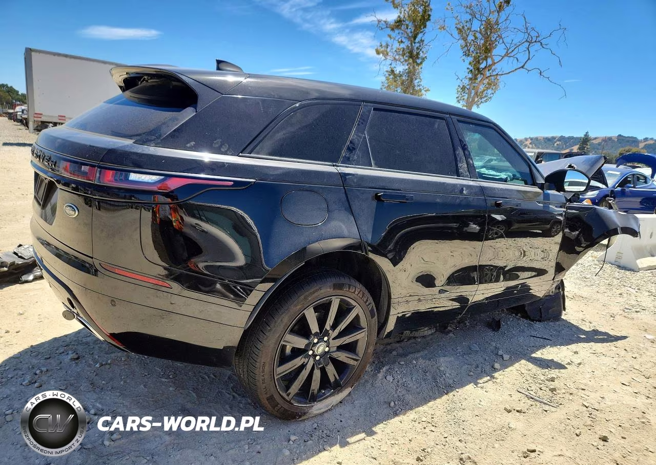 2020 Land Rover Range Rover Velar R-Dynamic S VIN:SALYK2FV4LA252904 - 3