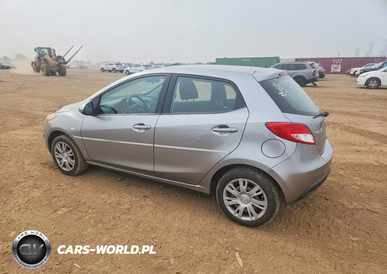 2012 Mazda Mazda2 VIN:JM1DE1KY8C0142595 - 2