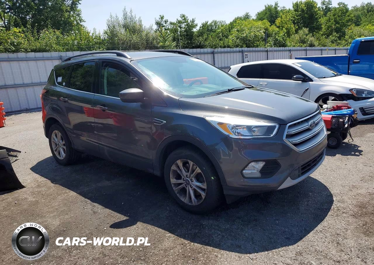 2018 Ford Escape Se VIN:1FMCU9GD4JUC54024 - 4