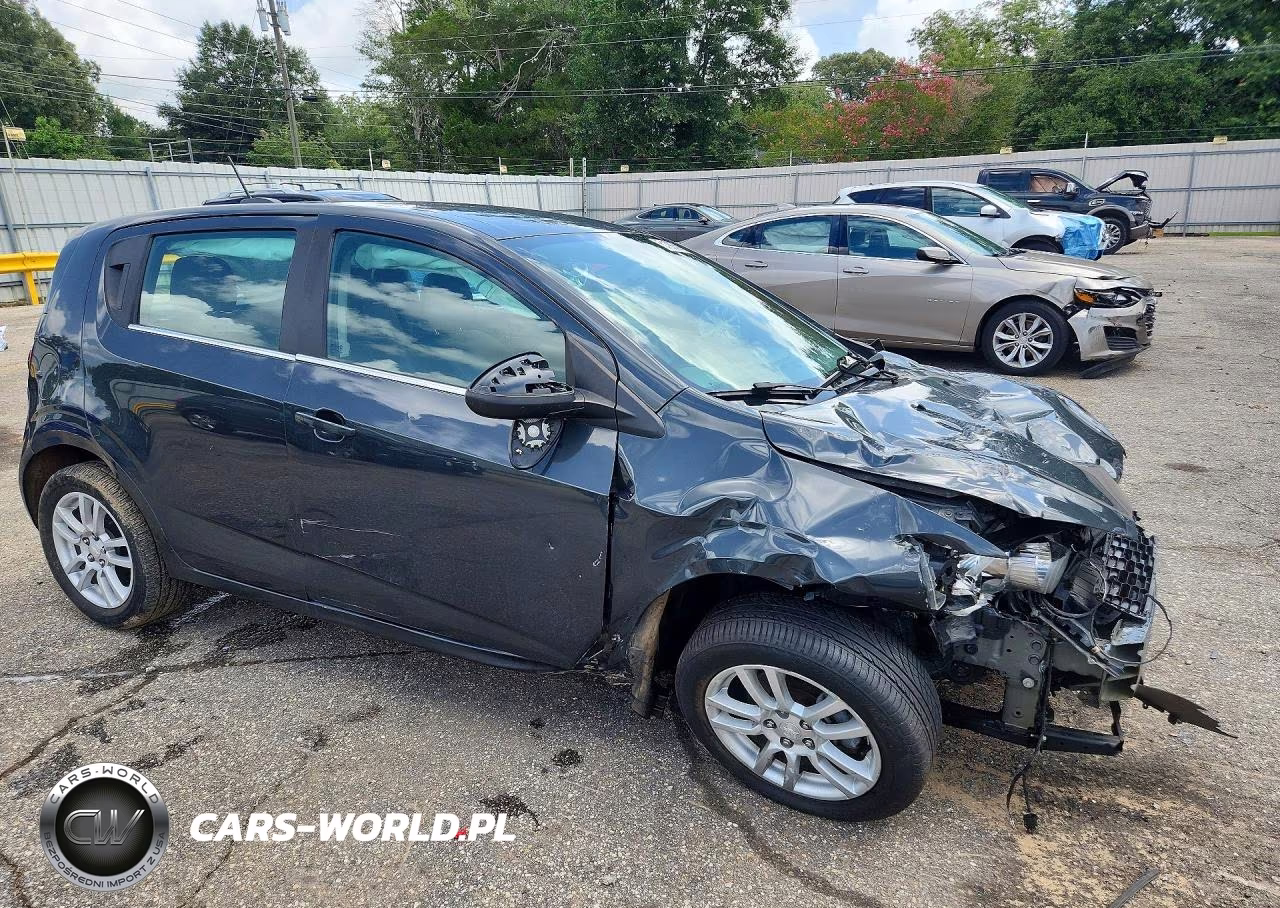 2015 Chevrolet Sonic Lt VIN:1G1JC6SHXF4116253 - 4