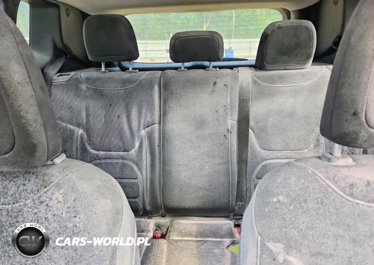2017 Jeep Renegade Latitude VIN:ZACCJABBXHPG38499 - 10