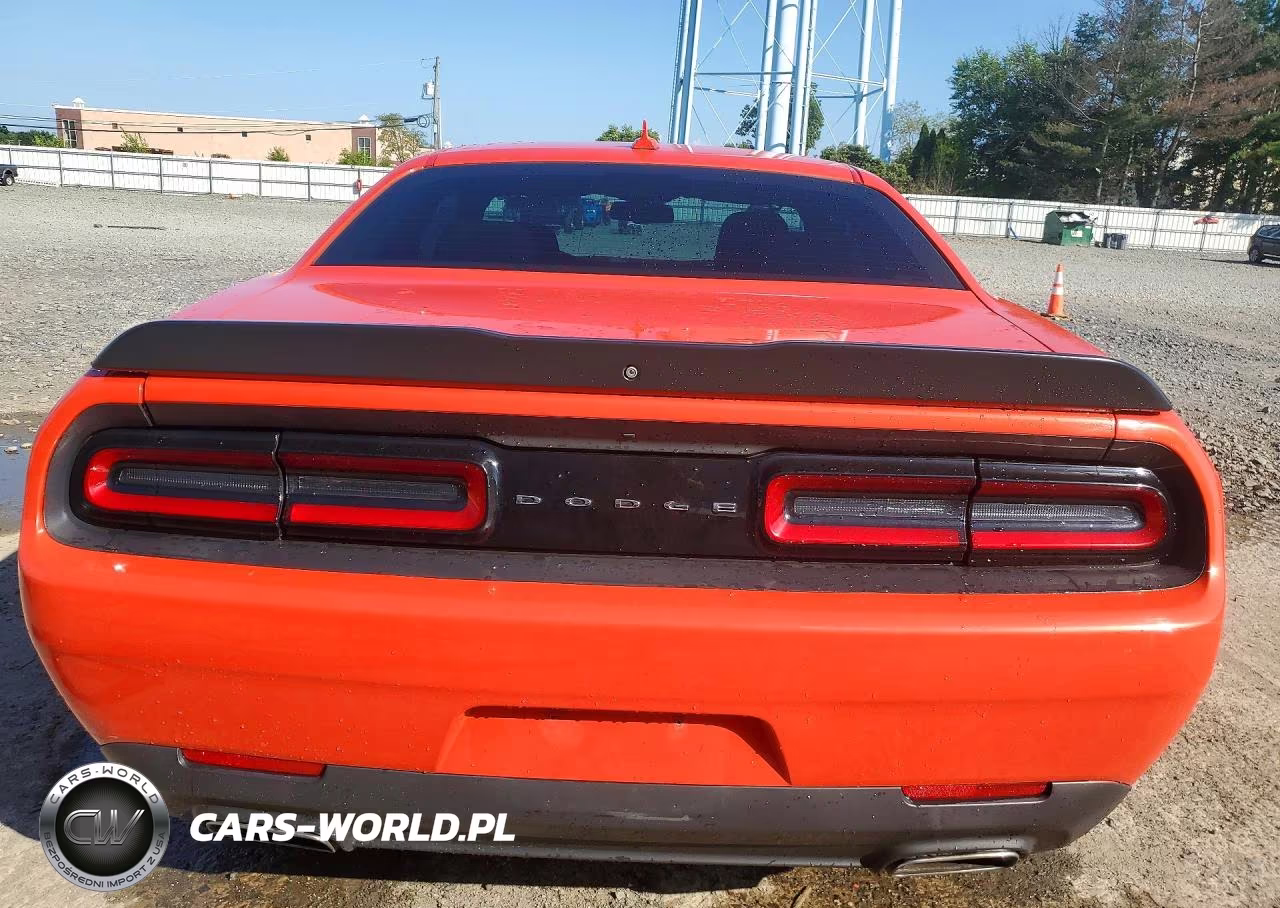 2018 Dodge Challenger Sxt VIN:2C3CDZAG6JH118699 - 6
