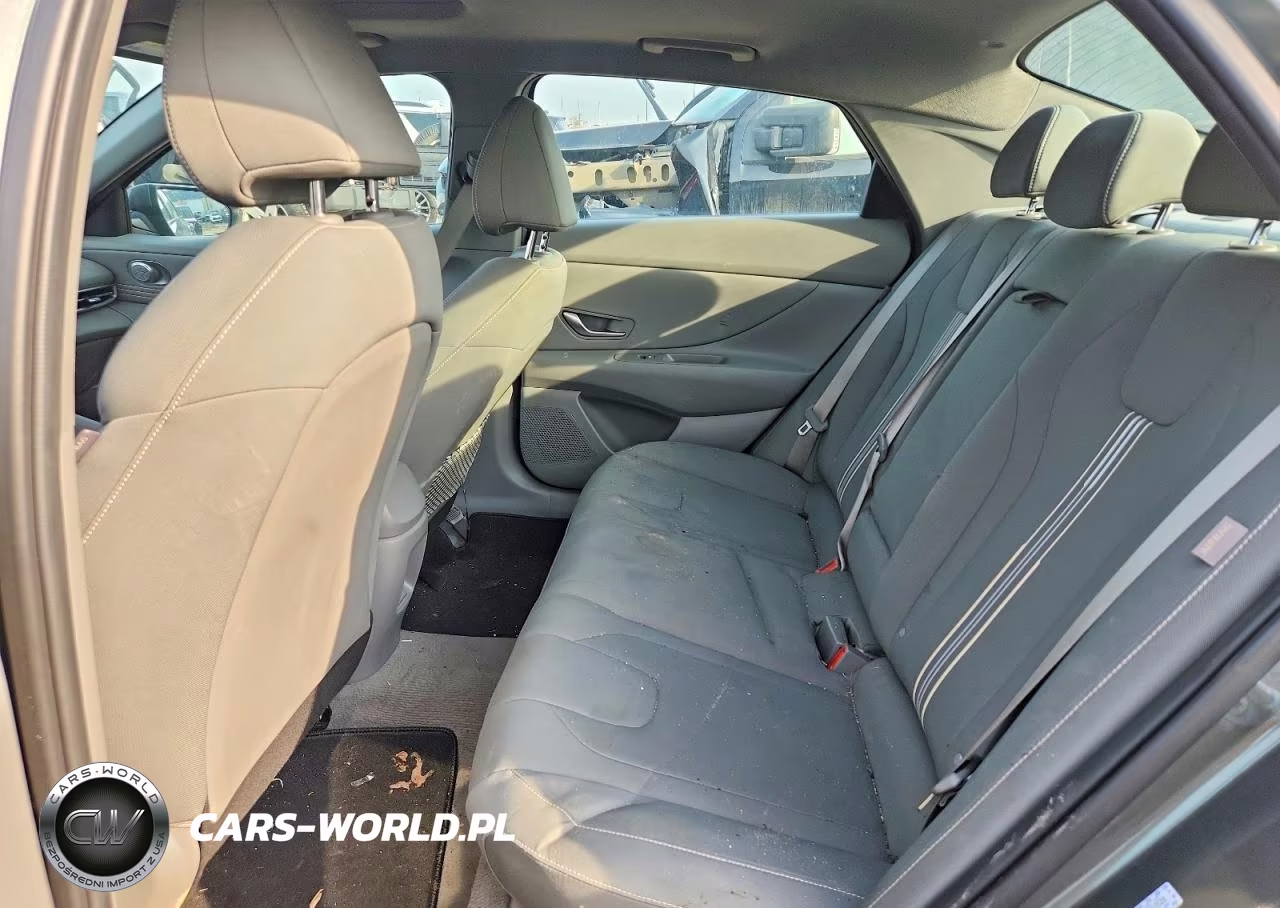 2025 Hyundai Elantra Sel VIN:KMHLS4DG8SU852528 - 10