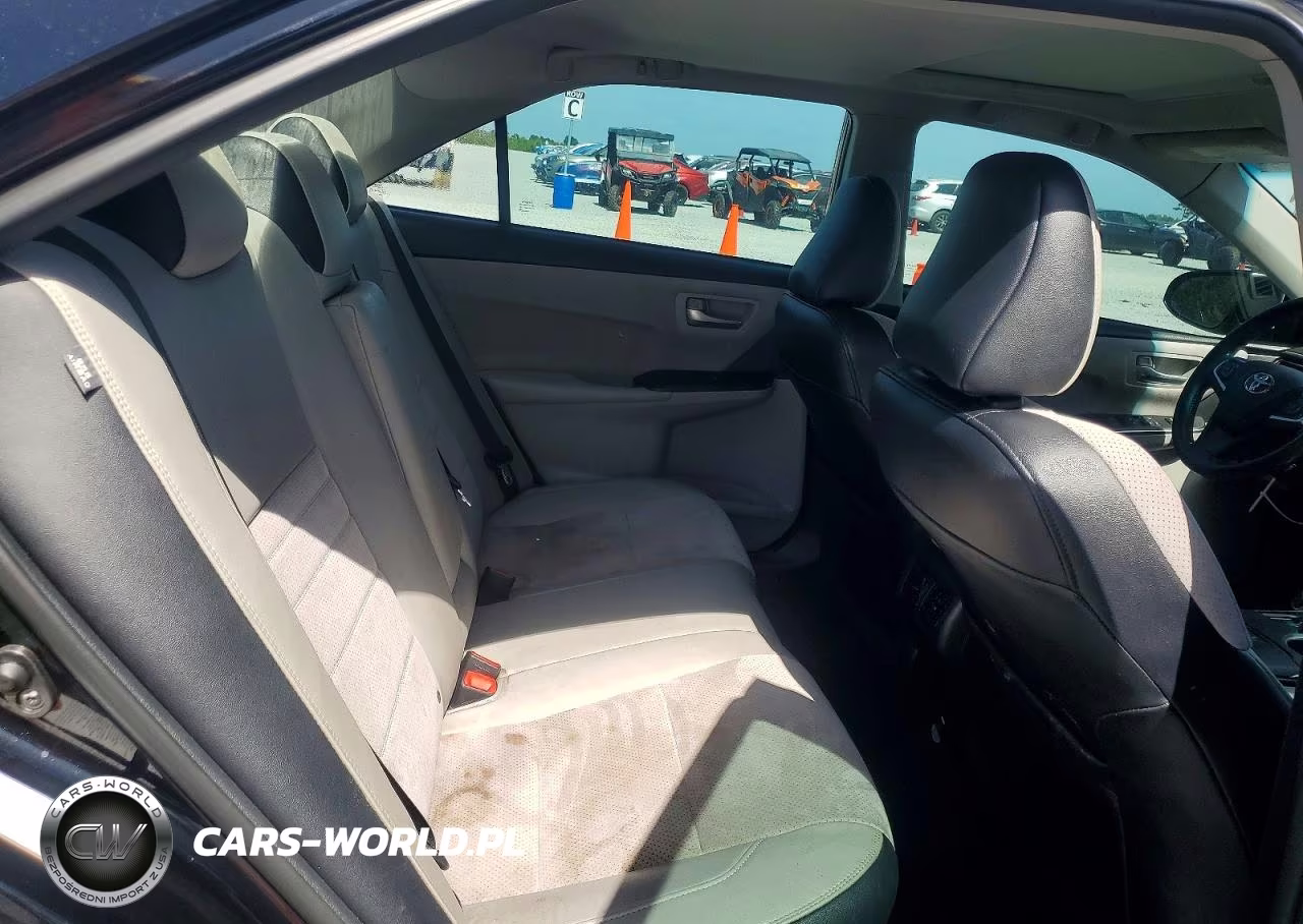 2017 Toyota Camry Xse VIN:4T1BF1FK7HU439492 - 10