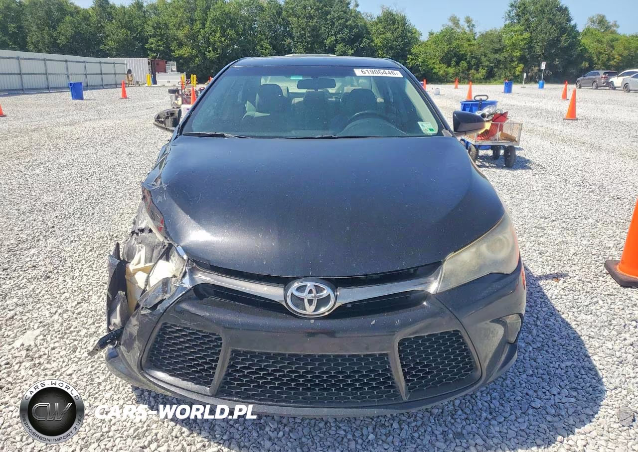 2017 Toyota Camry Xse VIN:4T1BF1FK7HU439492 - 5