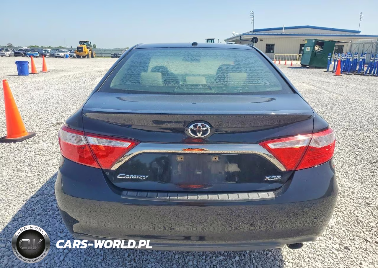 2017 Toyota Camry Xse VIN:4T1BF1FK7HU439492 - 6