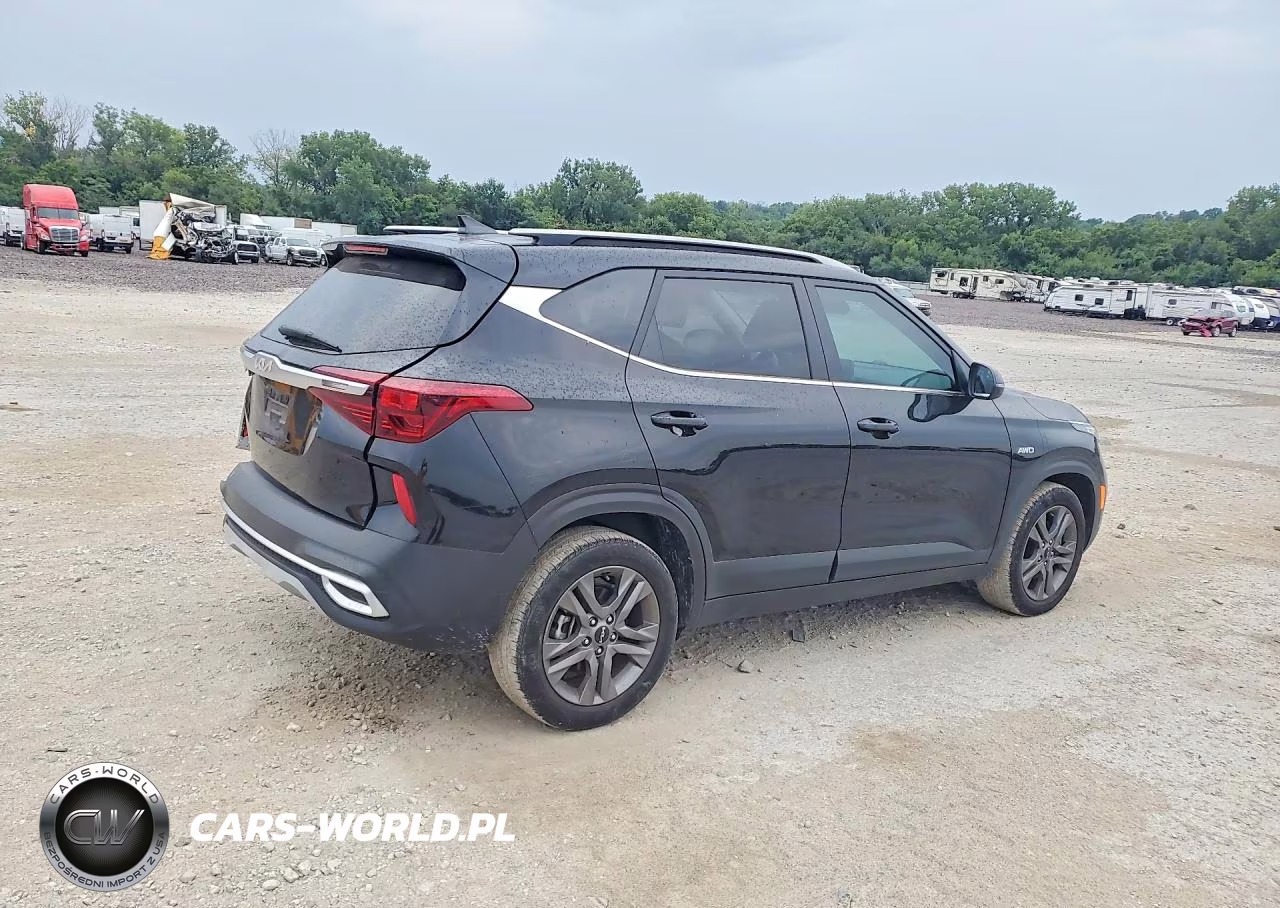 2023 Kia Seltos S VIN:KNDEUCAA8P7398420 - 3