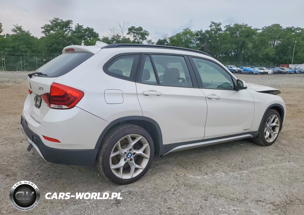 2013 BMW X1 xDrive35I VIN:WBAVM5C57DVV90976 - 3