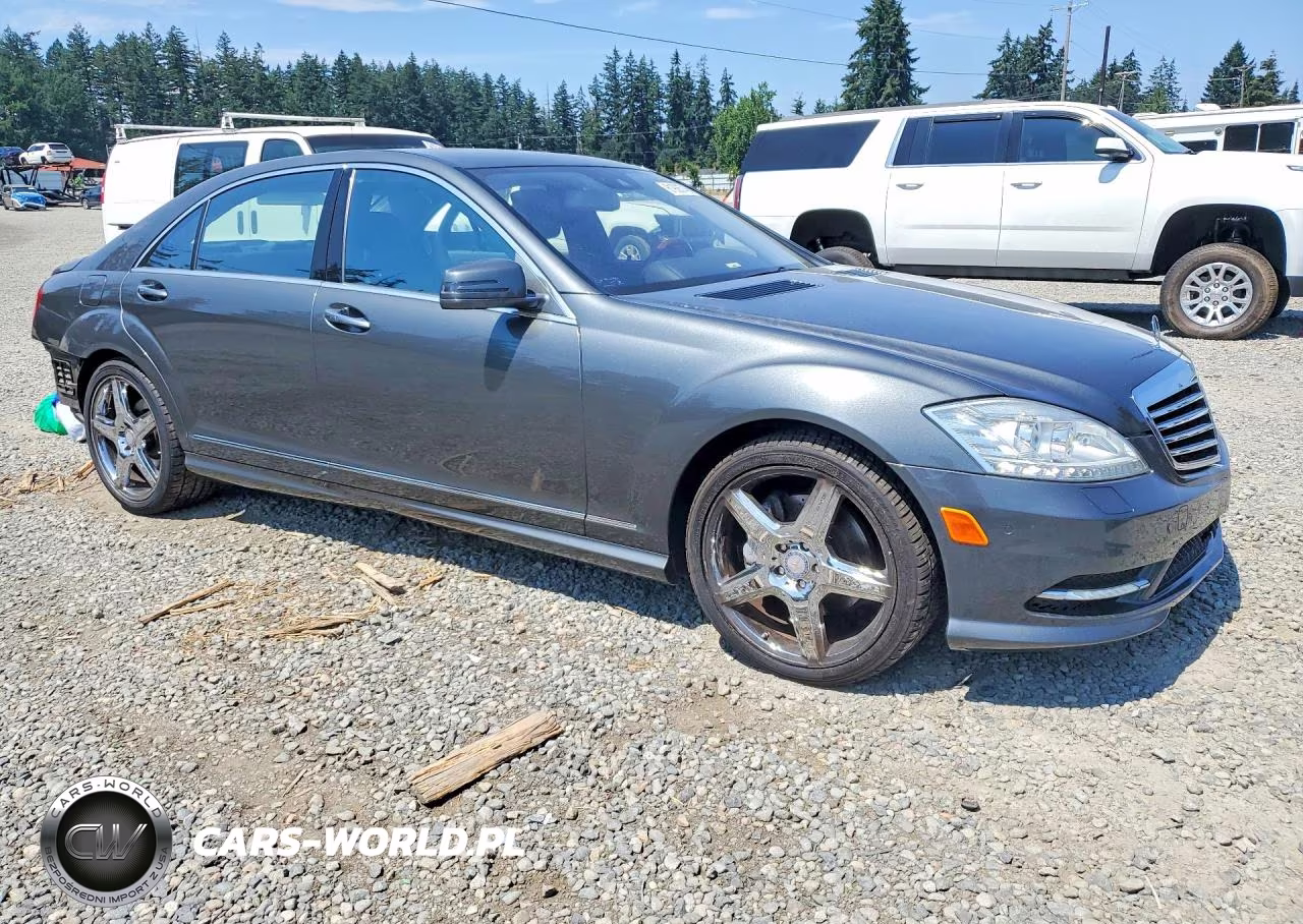 2010 Mercedes-Benz S 550 VIN:WDDNG7BB7AA316358 - 4