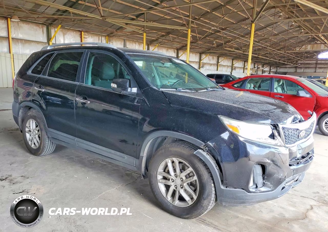 2015 Kia Sorento Lx VIN:5XYKT4A65FG647118 - 4