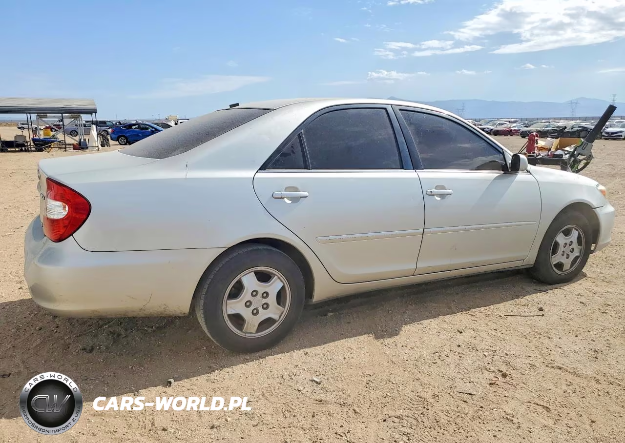 2003 Toyota Camry Le V6 VIN:4T1BF32K13U050972 - 3