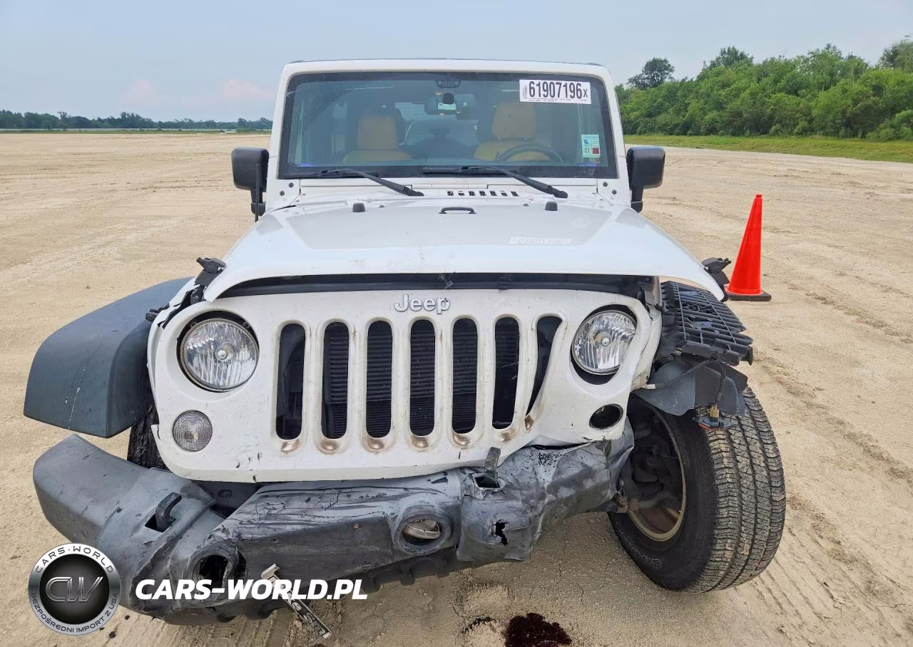 2016 Jeep Wrangler Unlimited Sport VIN:1C4BJWDG4GL264458 - 5