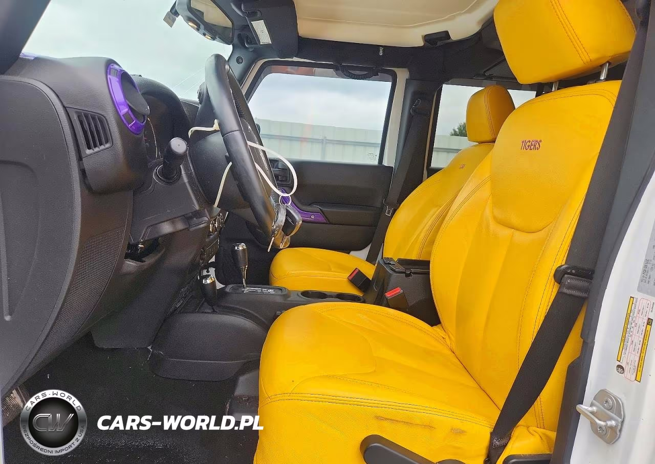 2016 Jeep Wrangler Unlimited Sport VIN:1C4BJWDG4GL264458 - 7