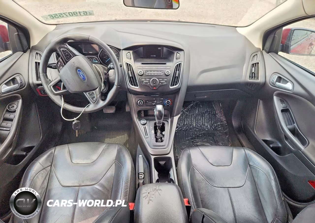 2016 Ford Focus Se VIN:1FADP3K28GL325801 - 8