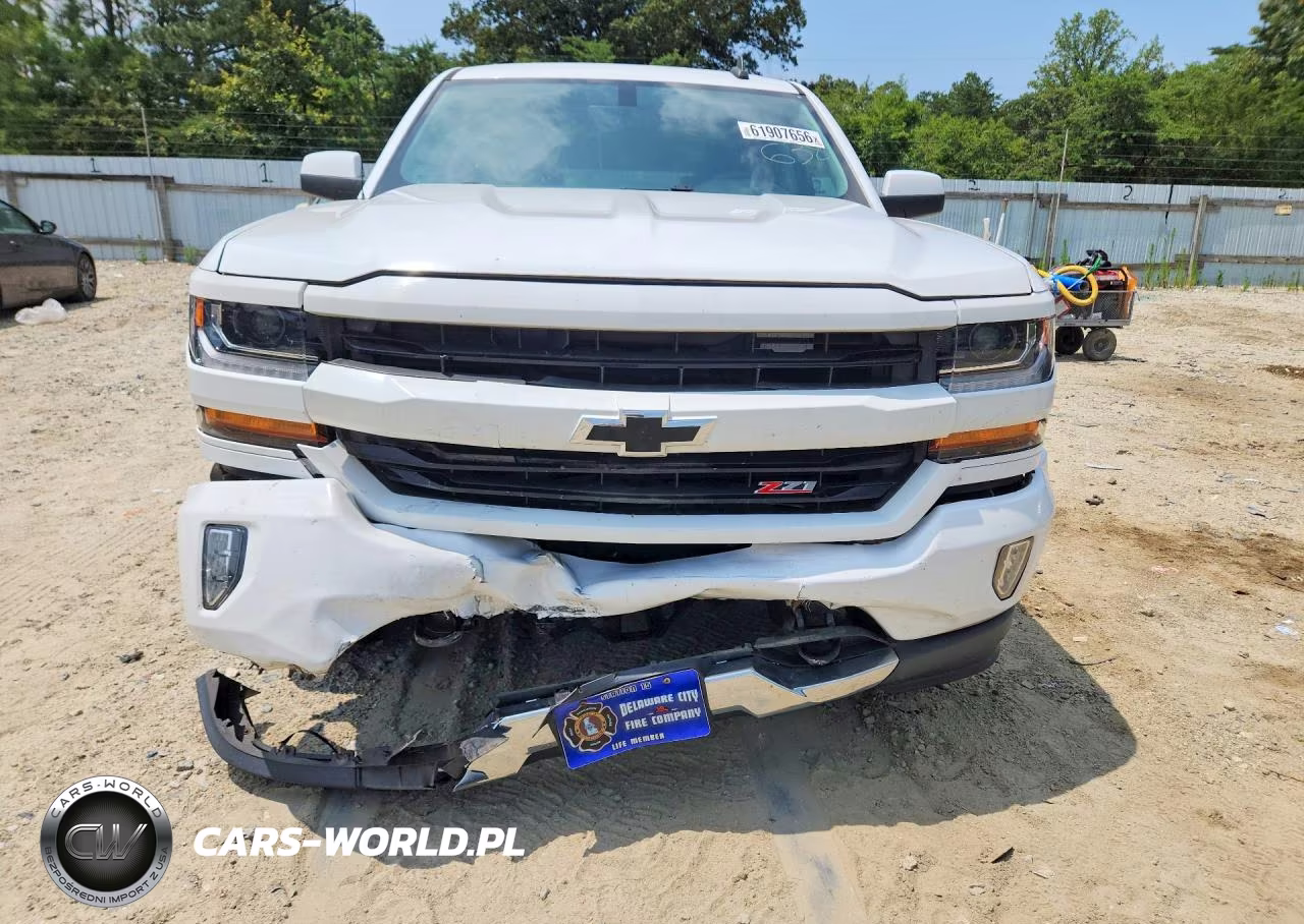 2018 Chevrolet Silverado K1500 Lt VIN:3GCUKREC9JG483133 - 5