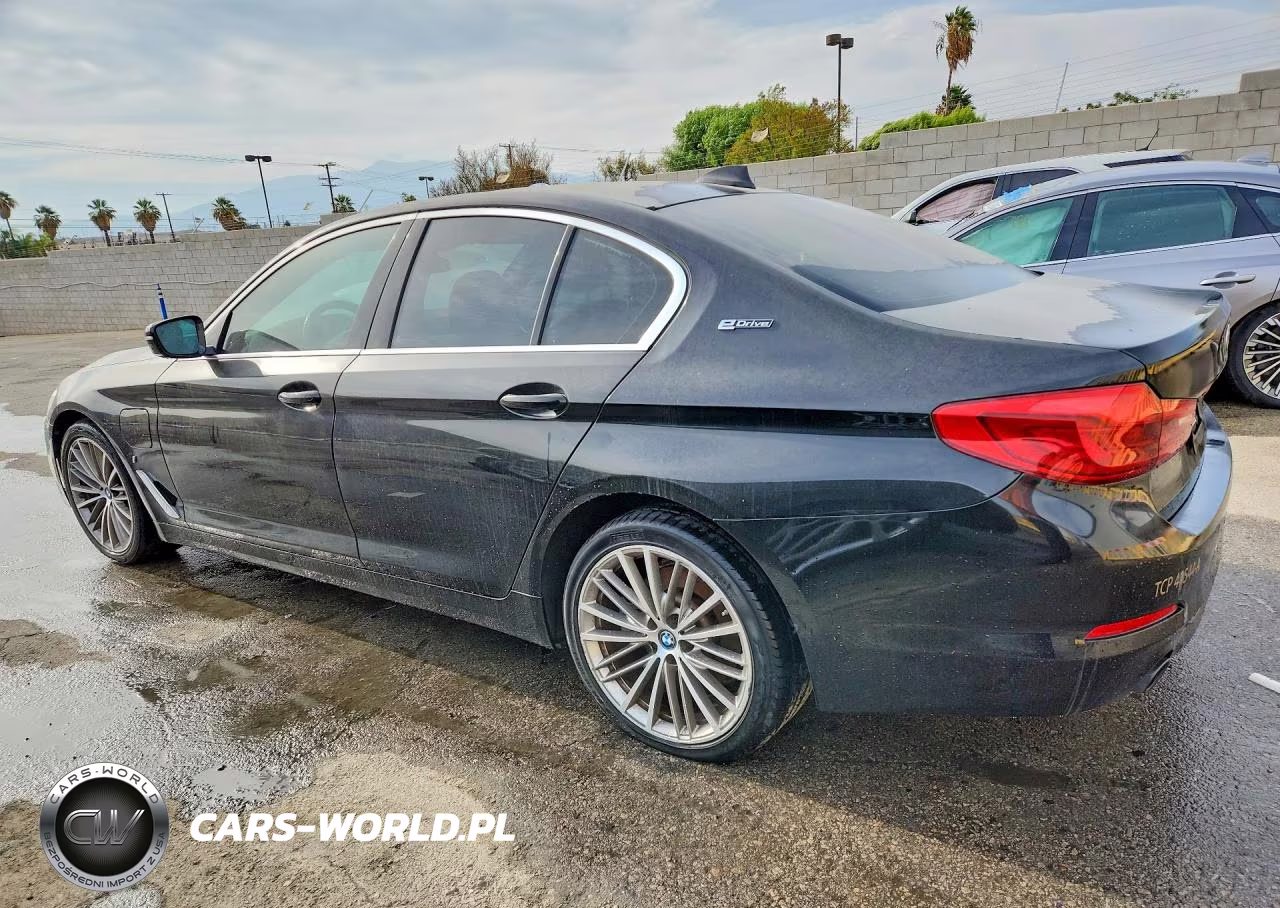 2019 BMW 530E VIN:WBAJA9C53KB393607 - 2