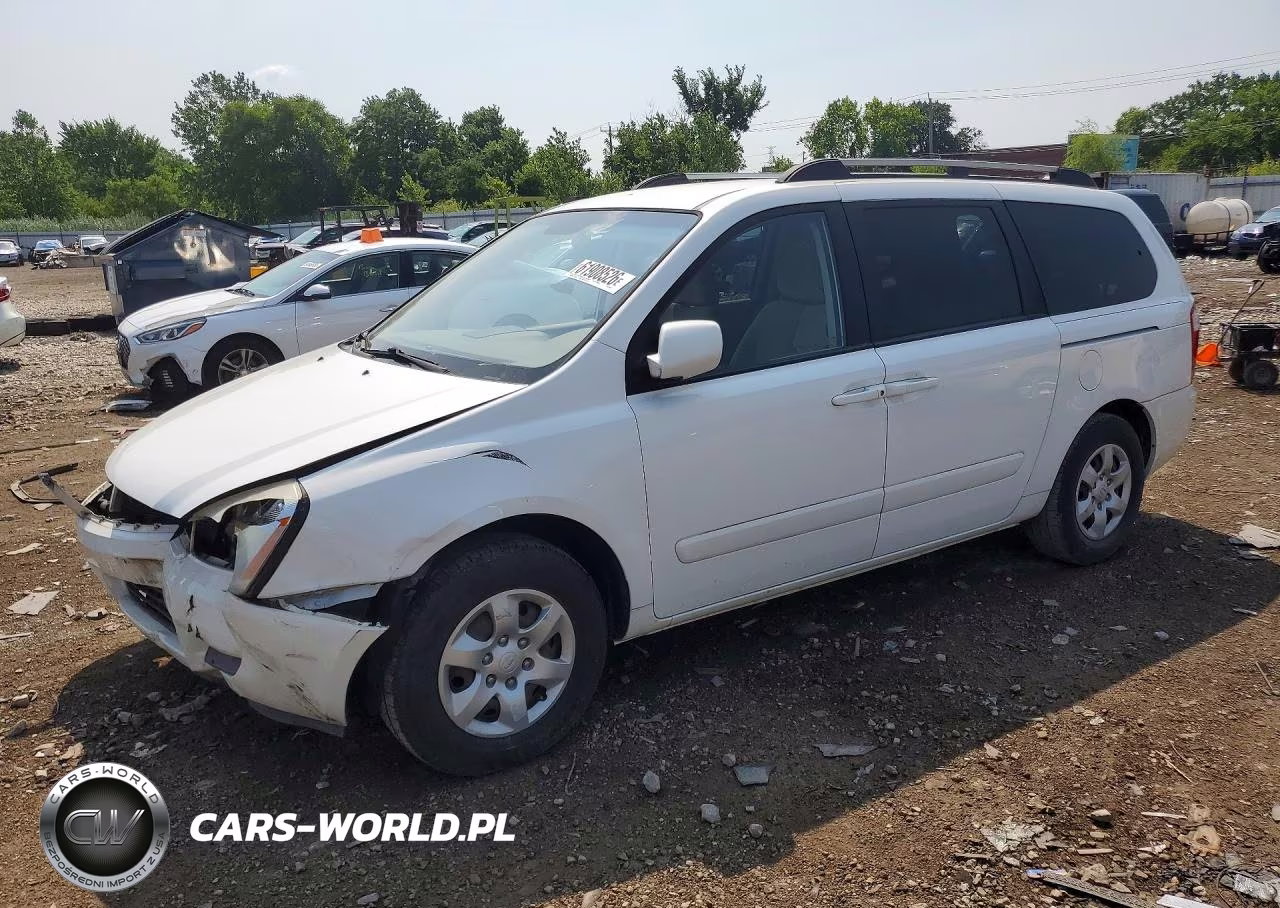 2008 Kia Sedona Lx