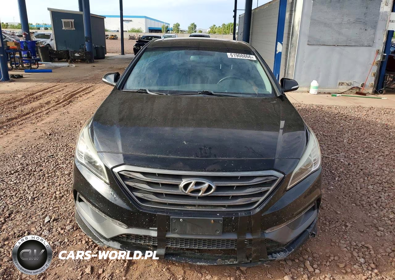 2016 Hyundai Sonata Sport VIN:5NPE34AFXGH435239 - 5
