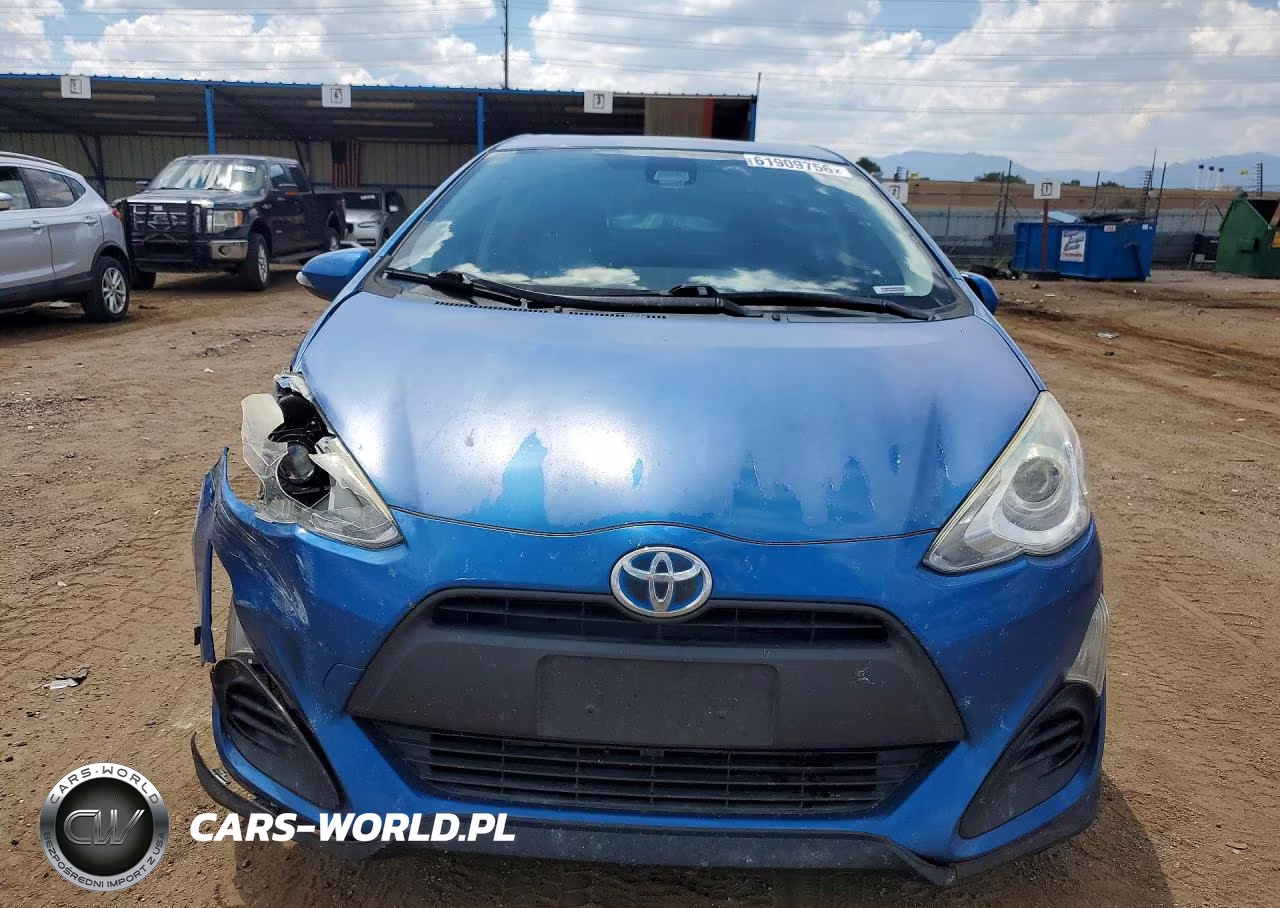 2017 Toyota Prius C Two VIN:JTDKDTB33H1595583 - 5